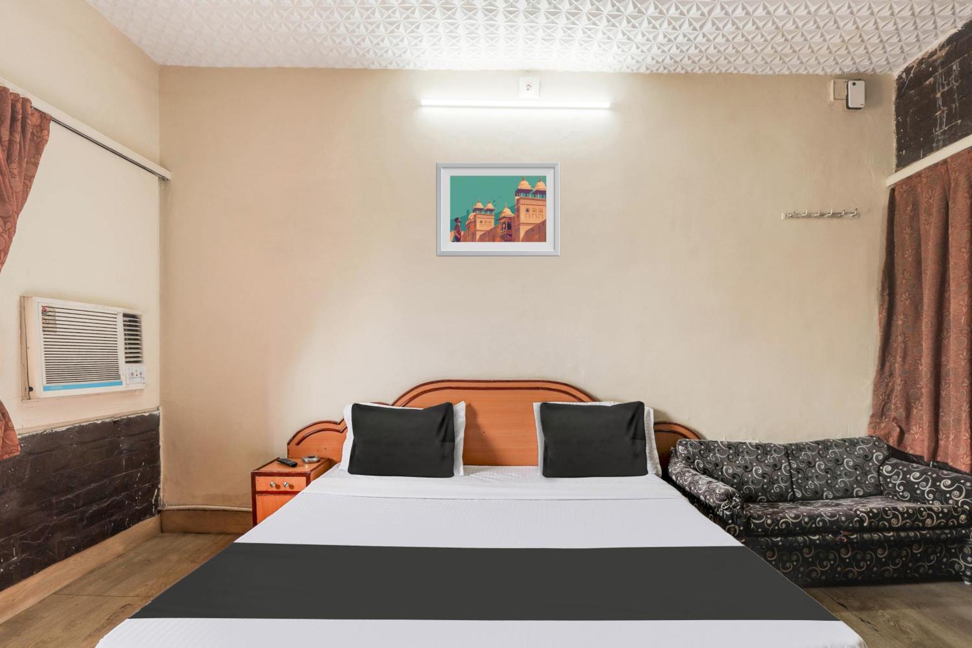 Hotel O Ellis Ahmedabad Eksteriør billede
