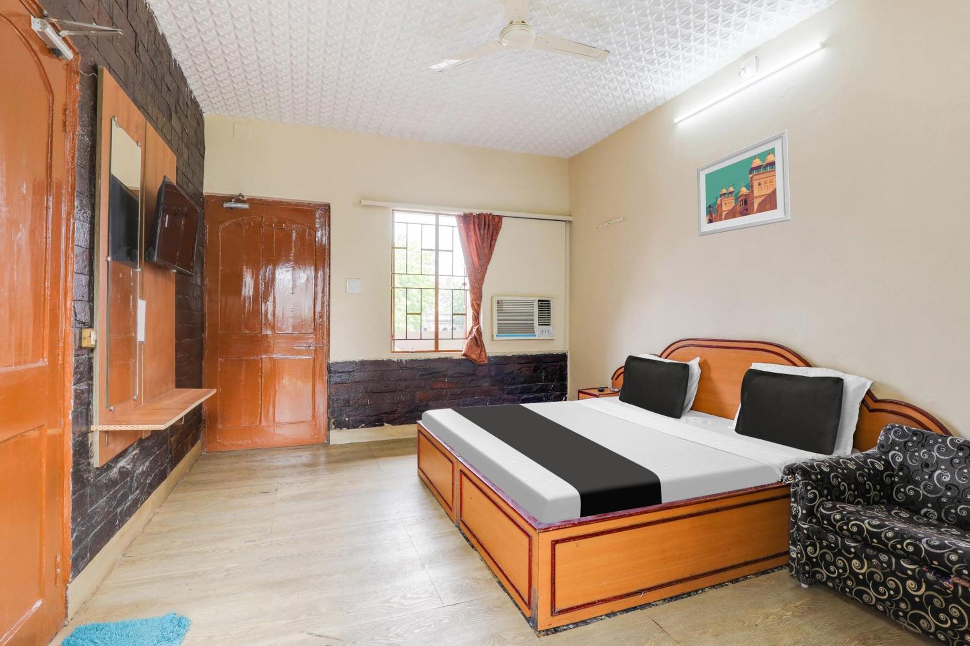Hotel O Ellis Ahmedabad Eksteriør billede