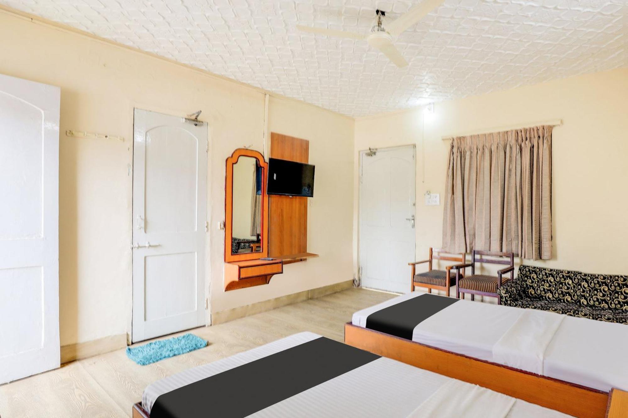 Hotel O Ellis Ahmedabad Eksteriør billede