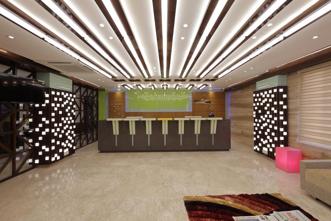 Hotel O Ellis Ahmedabad Eksteriør billede