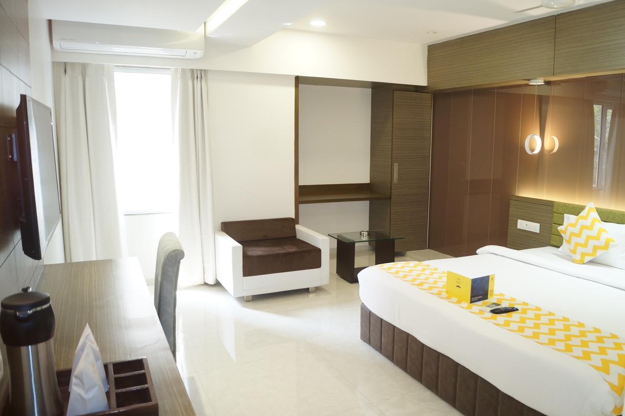Hotel O Ellis Ahmedabad Eksteriør billede